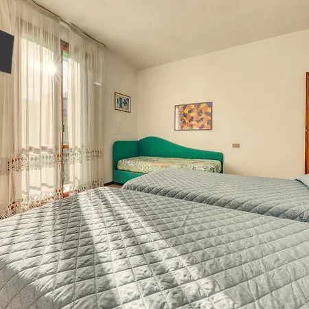 Otel Charles 3*