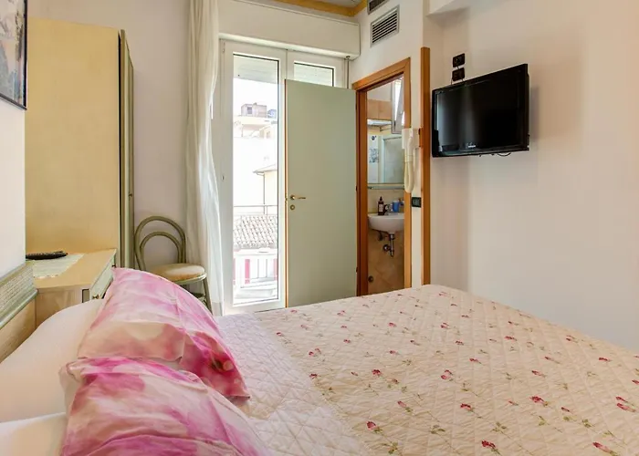 查尔斯公寓酒店