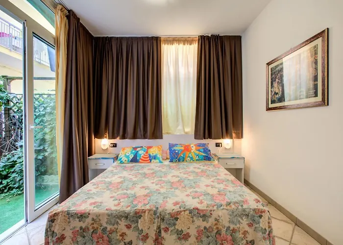 Hotell Charles Rimini