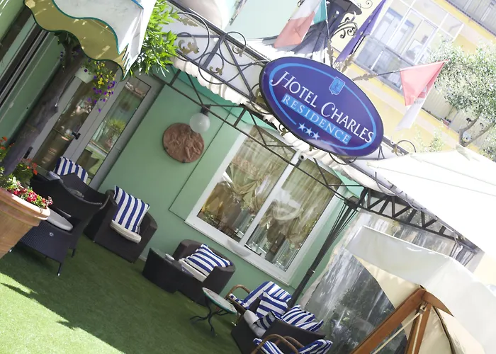Charles Hotell Rimini