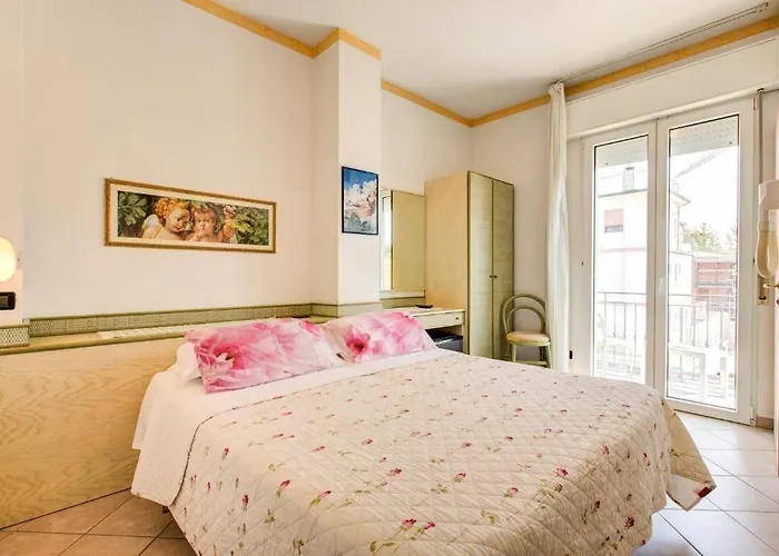 查尔斯公寓酒店