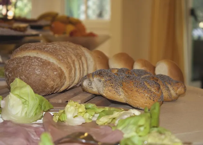 查尔斯公寓酒店 3*