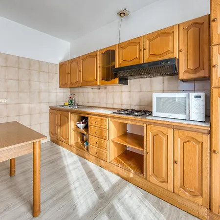 Charles Otel Rimini