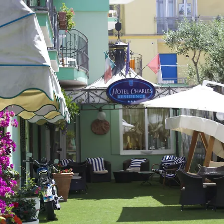 Charles Hotel 3*