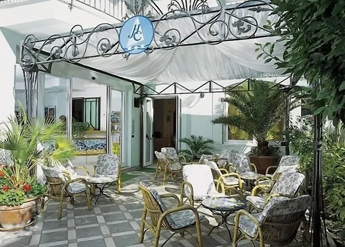 Hotel Charles