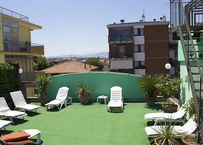 Hotel Charles 3*