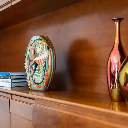 Charles 3* ريميني