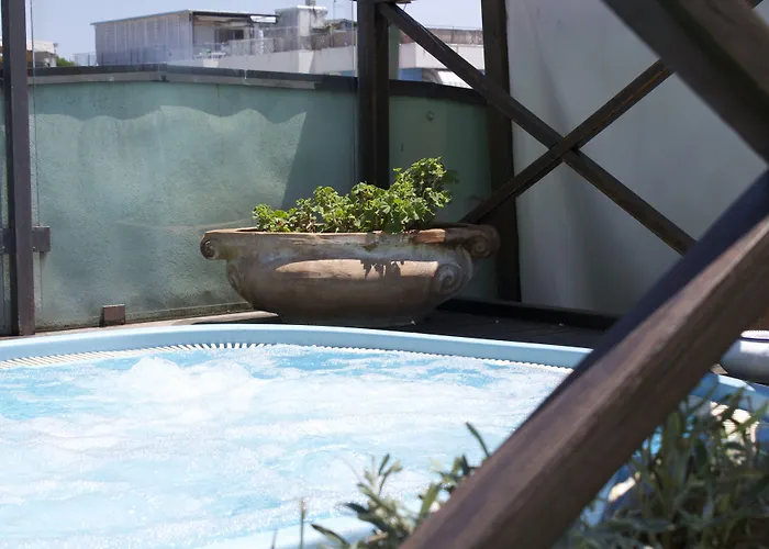 Charles ホテル 3*